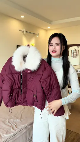 Áo ấm đã có , xin gió cứ về 😝 #aophaonu #ilovetiktok 