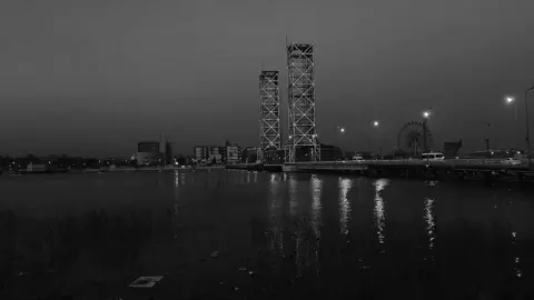 يعز علي ان اركن كل ما بيننا على رف النسيان وامضي وأن لايبقى وجهك مألوفًا لي يعز علي طي هذا الود والمحبه فلعلك تدرك كل هذا #كريم_منصور #رياكشن #حزين #zxycba #Love 