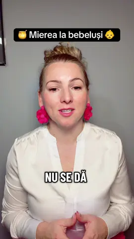 De ce mierea poate fi periculoasă pentru bebeluși? Mierea poate fi periculoasă pentru bebeluși sub 1 an din cauza sporilor de Clostridium botulinum. Nu o oferi sub nicio formă. Mierea se poate da după 12 luni. Trimite clipul mai departe unui părinte 💛 #mierelabebelusi #diversificarebebe #autodiversificare  #retetebebe #cenuarevoiebebe 