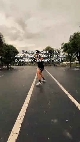 setiap orang ada masanya dan di setiap masa pasti ada orangnya... ini bukan akhir tapi ini di mulai dari awal lagi untuk menuju tujuan yang indah🔥#ikspikerasakti_indonesia #jhonpanjalukediri #kediri24jam #Fighter 