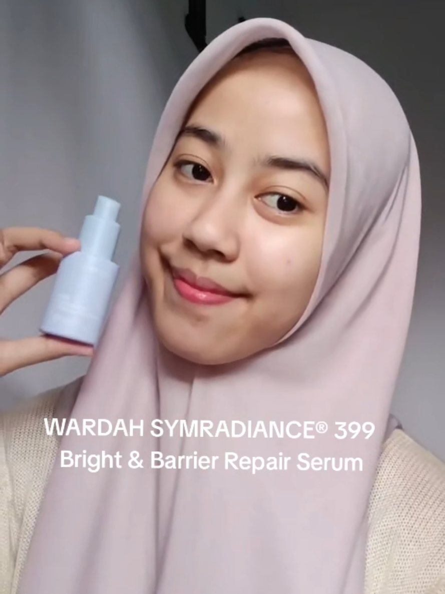 emang sebagus itu serum kecintaanku ini gong bgt ingredientsnya🩵 bikin kulit cerah dengan hasil glowing natural✨ @Wardah Beauty Official  #BrightLike399 #Serum399Viral #SerumWardah #SymRadiance399Wardah #BrighteningSerum 