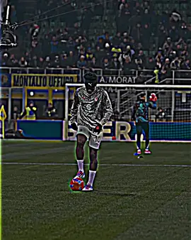 Leo🔥⚽️#somalitiktok #foryoupage #vewisproblem #acmilan1899🔴⚫️ 