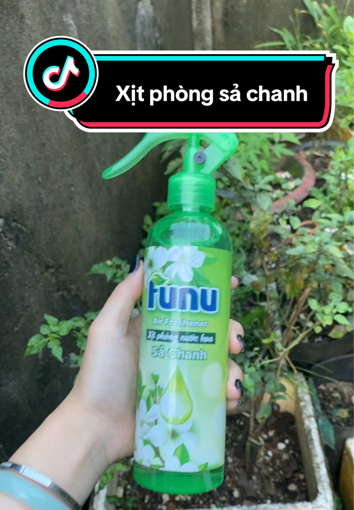 Thơm dịu nhẹ #sịtthomphong #funu #xịt_phòng_sả_chanh 