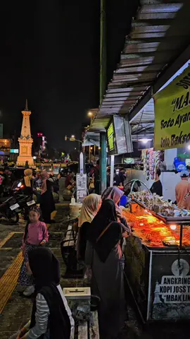 Jogja, kota sejuta kenangan #jogjaistimewa #takanhilang #tugujogja #jogja24jam #angkringanlina 