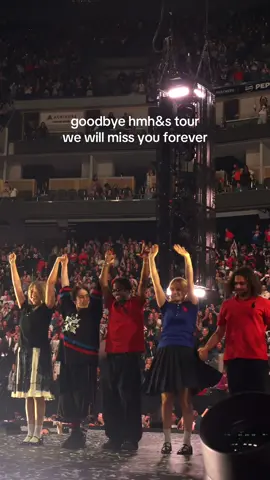 crying screaming throwing up @BILLIE EILISH #billieeilish #closingnight #billieeilishfan #billieeilishedits #fyp 