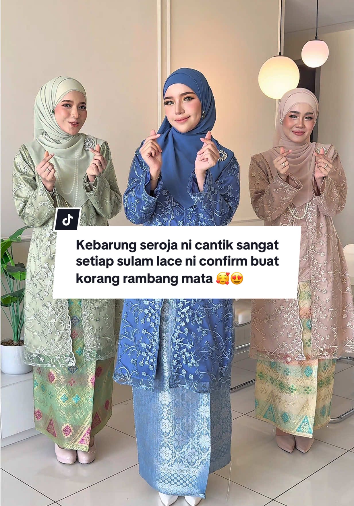 Kebarung seroja ni cantik sangat setiap sulam lace ni confirm buat korang rambang mata siap dengan songket tenun 🥰✨ Masuk live launching esok Selasa jam 9pagi 📍 #nfhboutiquegallery #bajukurung #bajuwanita #kebarung #kebarungsulam 