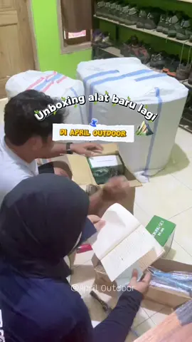 Alat selalu baru, berkualitas, lengkap, bersih. Dan sewa alat di april outdoor cuman perkegiatan beda dari yg lain lohh, yukk segera booking alat di april outdoor⛰️🏕️🍃 ▫ ▫ ➡ ig: @apriloutdoor ➡️ Tiktok: @apriloutdoor1992 📌Menyediakan sewa alat camping. 📌Laundry alat-alat camping . 🛒Store alat-alat camping ▫ ▫ Info lebih lanjut : ☑ Open: 10:00 - 22:00 ☑ Wa: 0858-6860-3000 ☑ Email: apriloutdoor1992@gmail.com ☑ Alamat:  Jalan Pondok Pesantren Al Ikhsan Beji. Gang Kalper, RT.3/RW.5, Beji No.25 (Kedung Banteng) Purwokerto, Jawa Tengah. #sewaalatcampingpurwokerto #rentaloutdoor #sewaalatcamping #sewaalatoutdoormurah  #sewaalatcampingperkegiatan