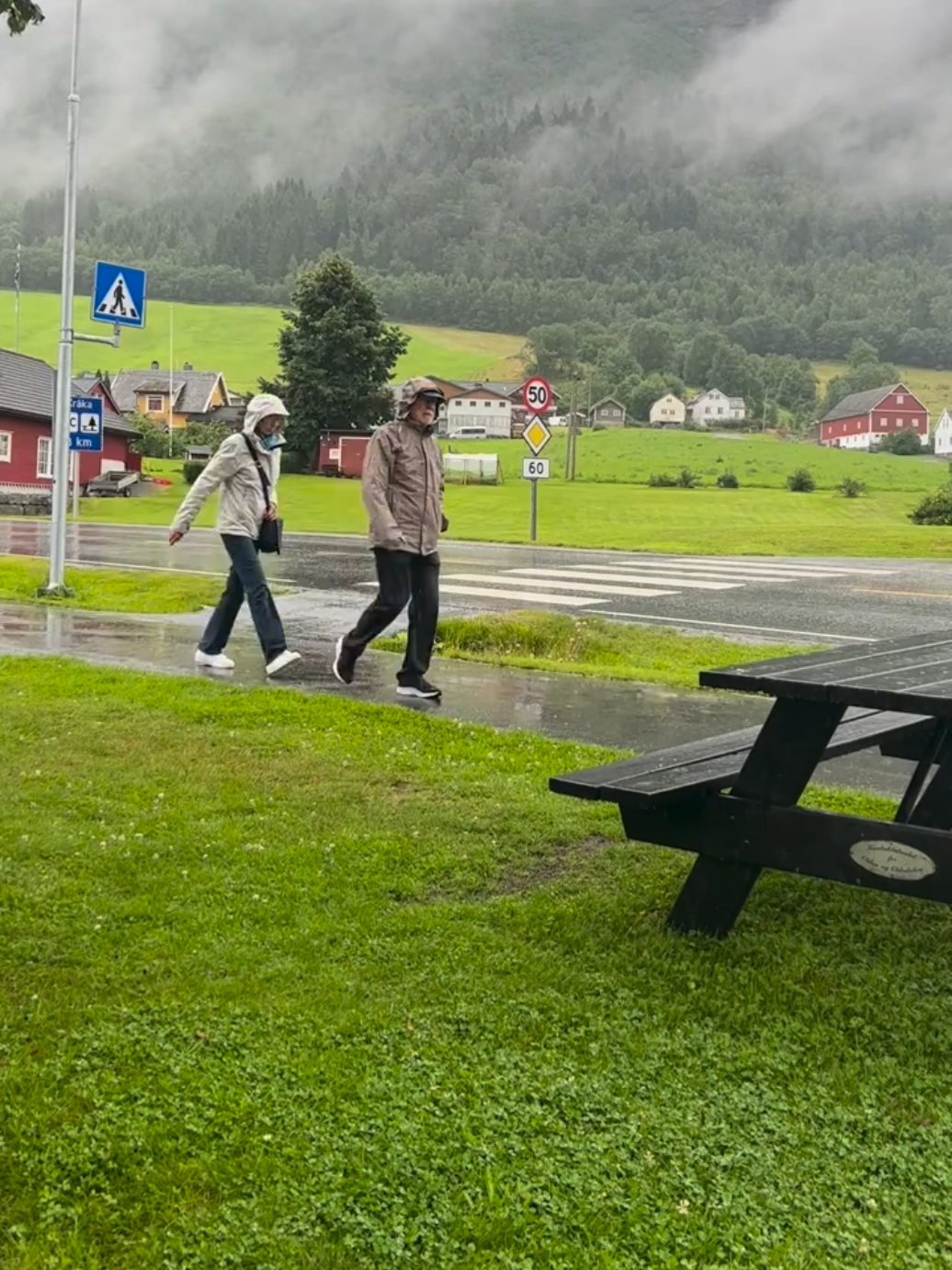 الغربة ✈️🇪🇺🥷 جزء|6 سويسرا 🇨🇭🥷#فرنسا🇨🇵_بلجيكا🇧🇪_المانيا🇩🇪_اسبانيا🇪🇸 #italy🇮🇹 #Europe #الغربة_صعيبة_وانا_بغيتها🇩🇿🇩🇿🇶🇦🇶🇦 