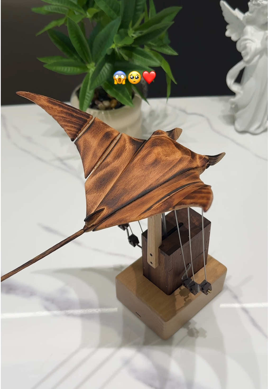 DO NOT let OCEAN lover see this…#handmadecrafts #mantaray #oceanlover #uniquegiftideas #woodart 