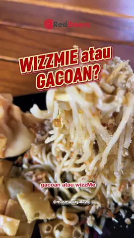 Cobain Gacoan & Wizzme yang jaraknya cuma 5 menit jalan kaki. Enaknya, di depan Wizzme ada penginapan RedDoorz cuma 100 ribuan. Download aplikasi RedDoorz → cari RedDoorz near Pasific Mall → masukin kode promo. Kamu pilih mie yang #RedTravelers #BukaSemuaPintu #RedDoorz   