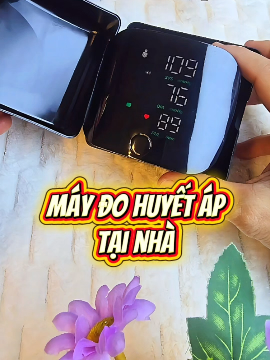 Máy theo dõi sức khỏe đo huyết áp tại nhà #maydohuyetap#maydohuyetaptainha #theodoisuckhoetainha #chamsocsuckhoe #huyetap 