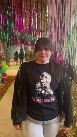 WICKED!!! FOR GOOD!!! Such a great movie. Would highly recommend watching again #wickedforgood #wickedmovie #WICKED @.Keely.bishop. 😱😱😱💚💚💚