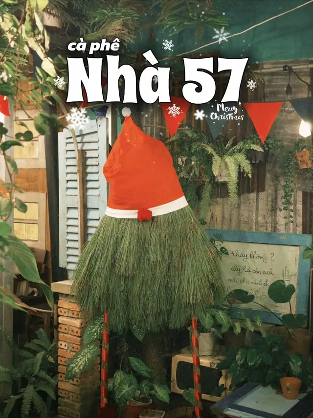 Không khí giáng sinh tại nhà cà phê Nhà 57 🎄 📍Địa chỉ: 57/1 Cô Bắc, Mỹ Bình, Long Xuyên, An Giang ⏱️: 6:00 a.m - 22:00 p.m #caikenhcahe #xh #cafelongxuyen #caphenha57 #nha57longxuyen 