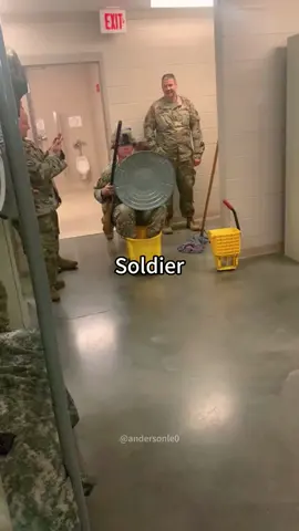 Funny solider moments#solider#funny#fyp#army#solidermoments