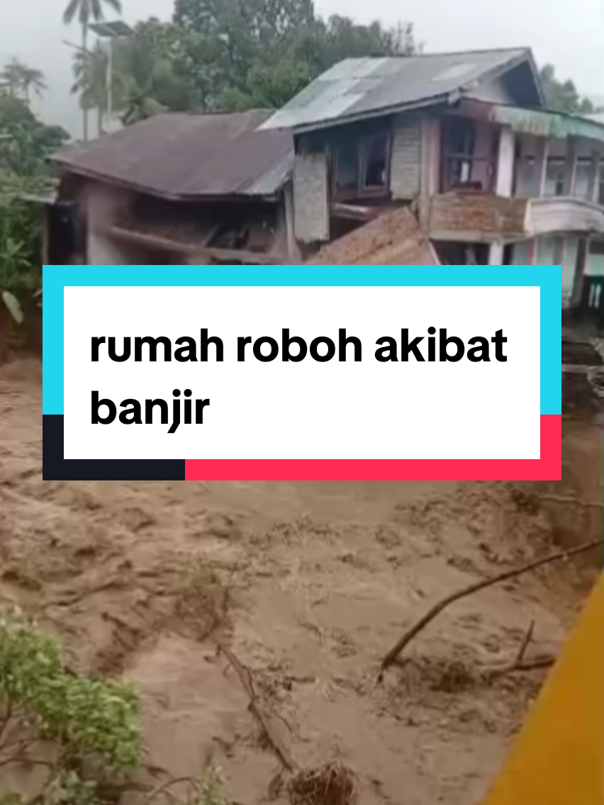 tanah datar prov.sumbar hujan yang cukup deras mengakibatkan rumah roboh dan jembatan amblas daerah Malalo . #banjir 