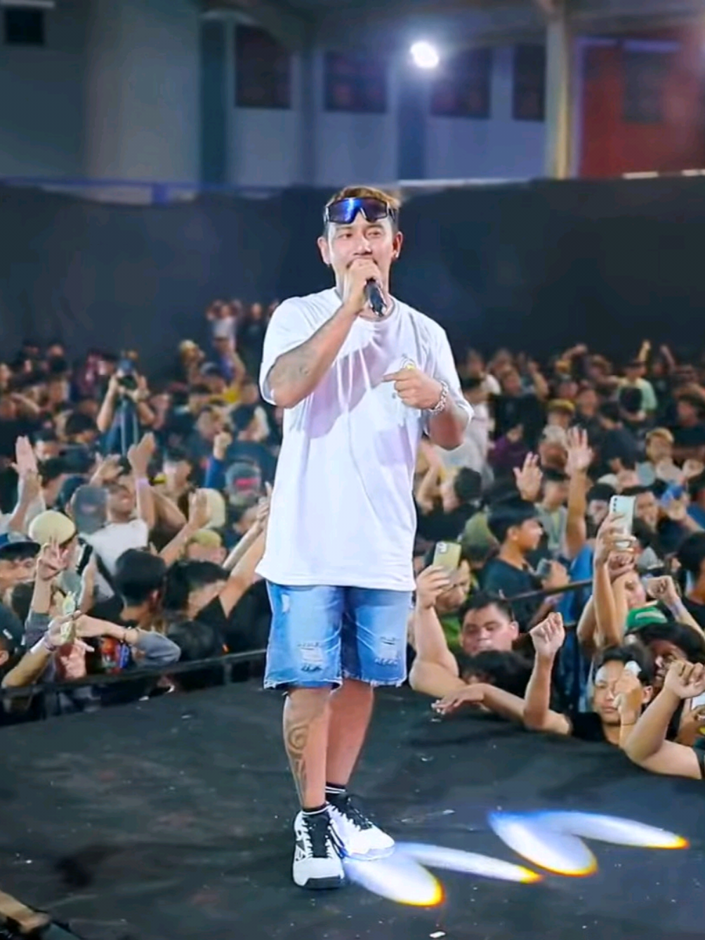 cinta bersemi ketika dompet terisi😉 @SAM PIITAK SOPIR SEEZ  #sampitak #fyp #bahanstorytime #foryou #lalunamusicentertaiment  @Promotor Laluna Music 