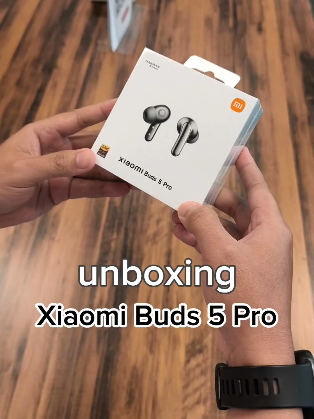 Unboxing Xiaomi Buds 5 Pro yuk! Menurut kamu apa feature yang paling keren dari Buds ini? komen dibawah ya! #xiaomiindonesia #xiaomistoreindonesia #xiaomibuds5pro #buds #tws 
