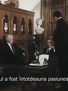 Dacă e luni, mafia italiană îşi face iar de cap. Doar că un poliţist le strică planurile şi apar problemele. 