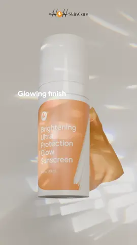 Your wonder sunscreen is here to rescue your day! 🦸🏻‍♀️☀️ #hnhskincarebydrkamilajaidi #dikawalsampaiglowup #24hours 