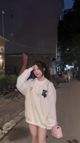 còn anh🧐#xuhuong #fyp #kieuquyen 