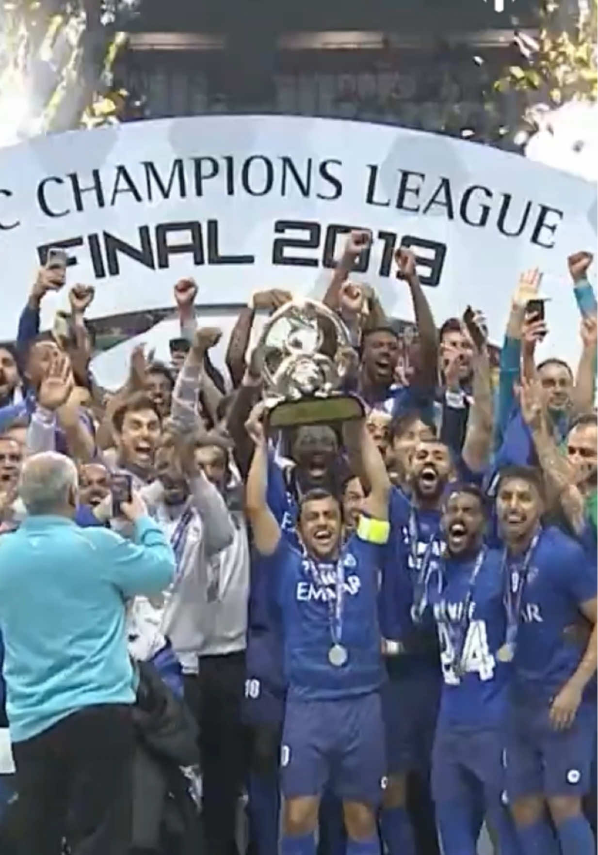 🗓️ في مثل هذا اليوم من عام 2019 حقّق #الهلال دوري أبطال آسيا؛ بعد تغلّبه على 