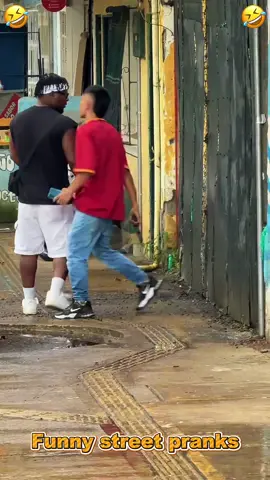 Funny street prank 🤣#funnyvideos #fypシ #street #prank #foryoupage 