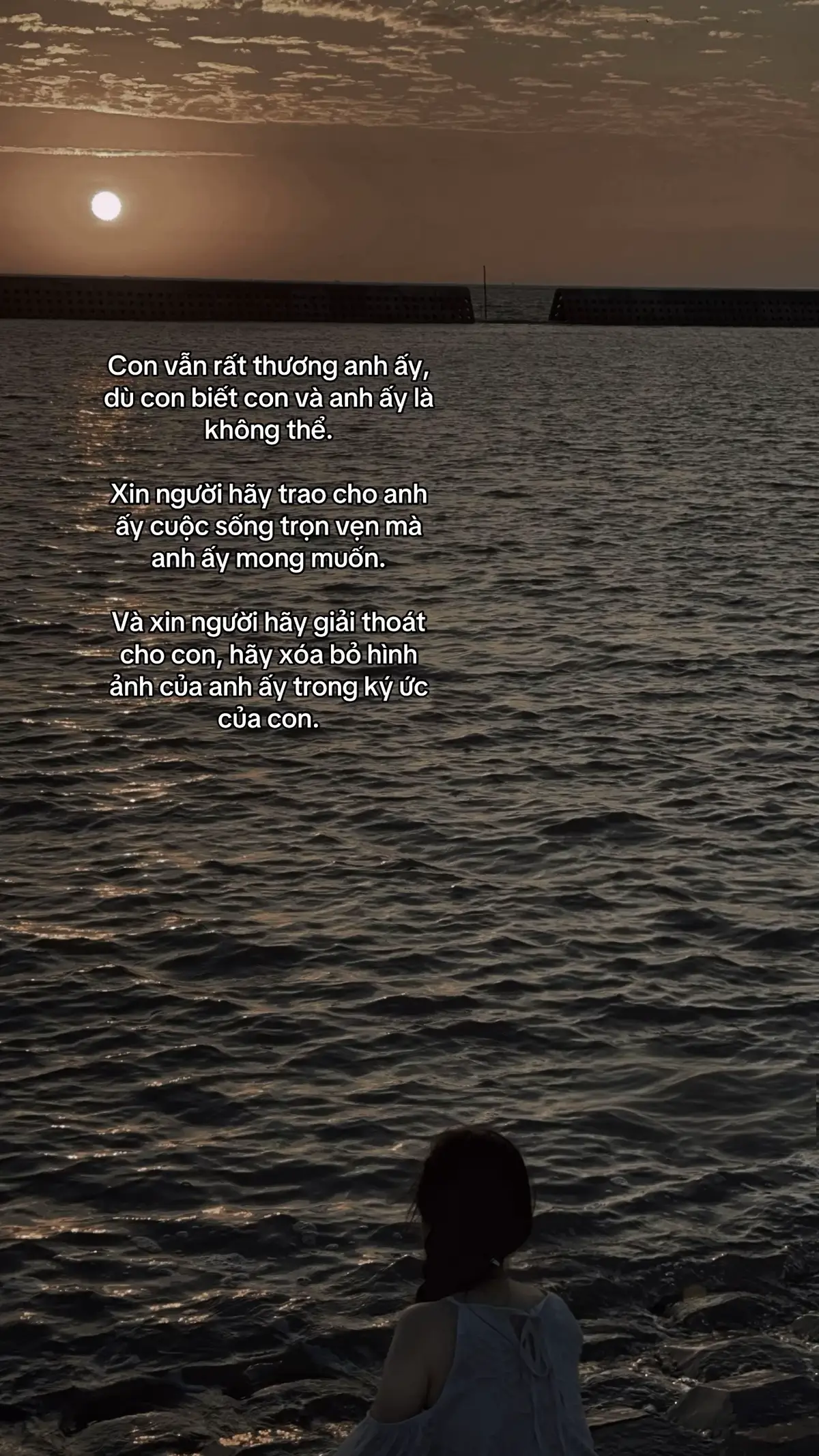 Chúc anh chân cứng đá mềm, đường xa không mỏi,đường đời có người anh thương. Chúc cho anh năm tháng sau này công việc thuận lợi, cái gì cũng có, nhưng không có em Chúc anh tất cả💕💕#tinhyeubenvung #buontamtrang #yeubanthan #nguoibanlinh #khichatphunu 