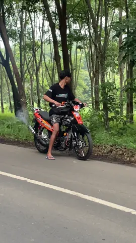 Ready 😍💃🏼 @52⚡🇺🇸 #f1zr #2stroke #agstyle #fyp #foryoupage 