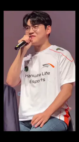 Một trong những bài hát Guma hát trong fmt hôm nay: Uphill Road Bài này này cũng lâu rồi nhưng vẫn rất hay, đặc biệt là phần lời rất ý nghĩa và đẹp. ——————————————- 