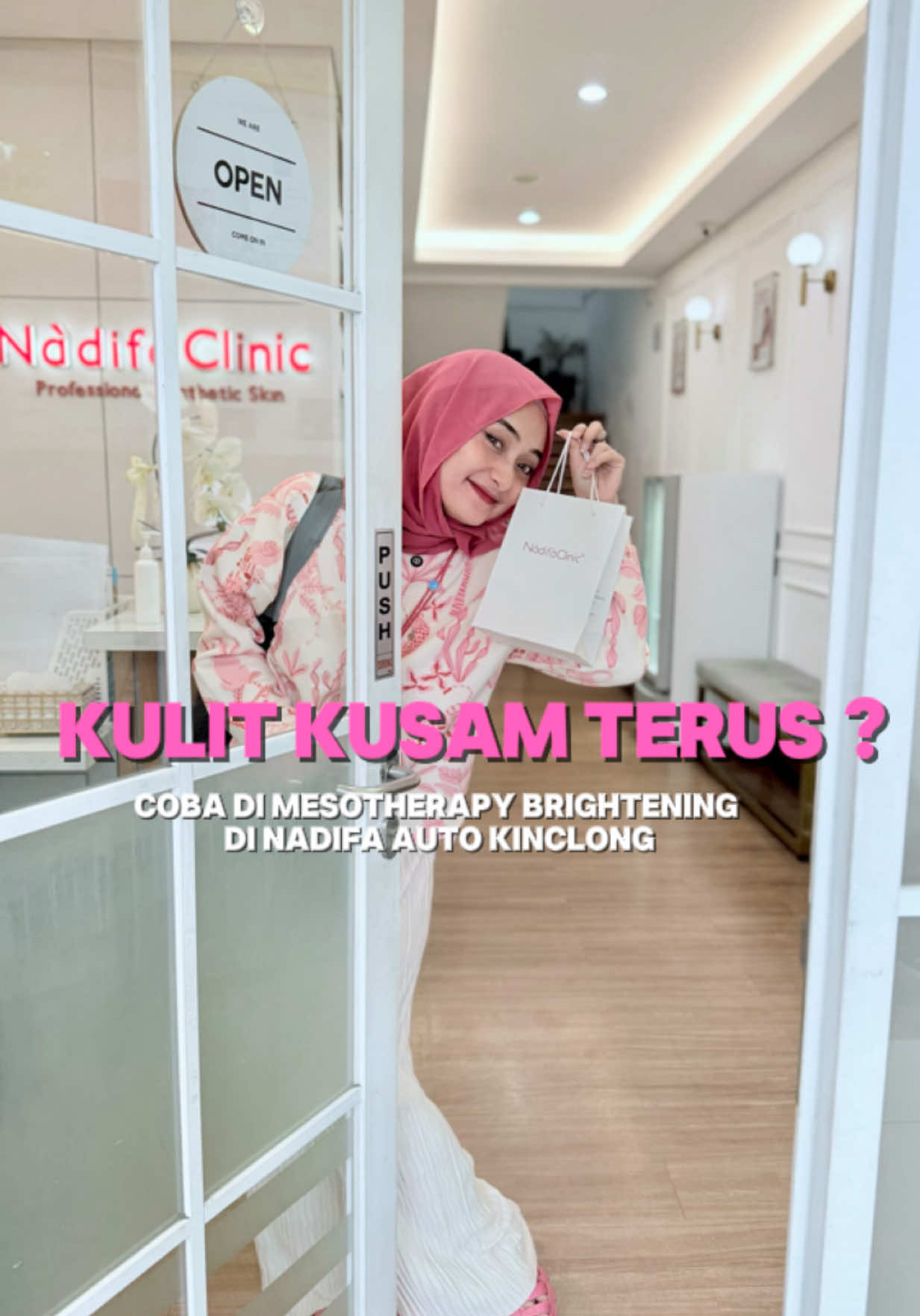 Baheula mah bororaah treatment , skrgmah alhamdulilah ya Allah nuhun 🥺 Btw buat Kalian nu kulitna kusam wae cobaan treatment mesotherapy brigtening geura di @Nadifa Clinic®️ , jol kinclong bangun tidur teh 😍  #nadifaclinic #treatment #mesotherapy #brightening 