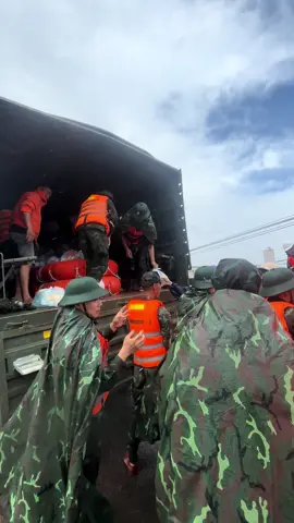 Đồng chí, nhớ lệnh: 