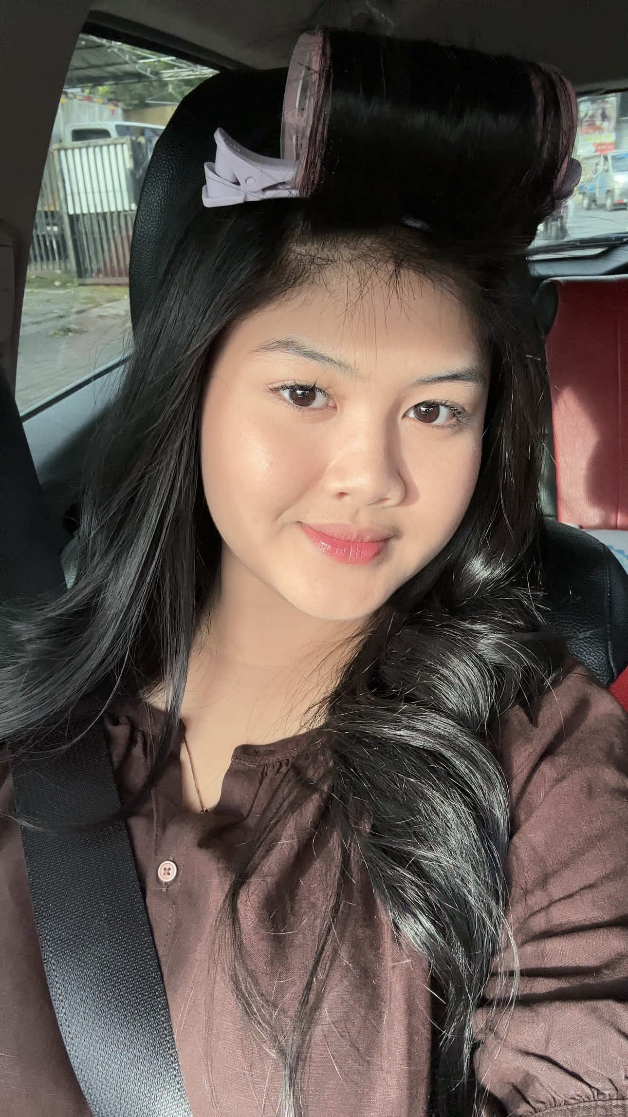 Fixed Matte Powder Foundation beneran tahan banting! Dibawa keluar juga nggak geser sama sekali matte, rapi, dan tetap nyatu. Pantes disebut powder foundation penyelamat segalanya! ✨