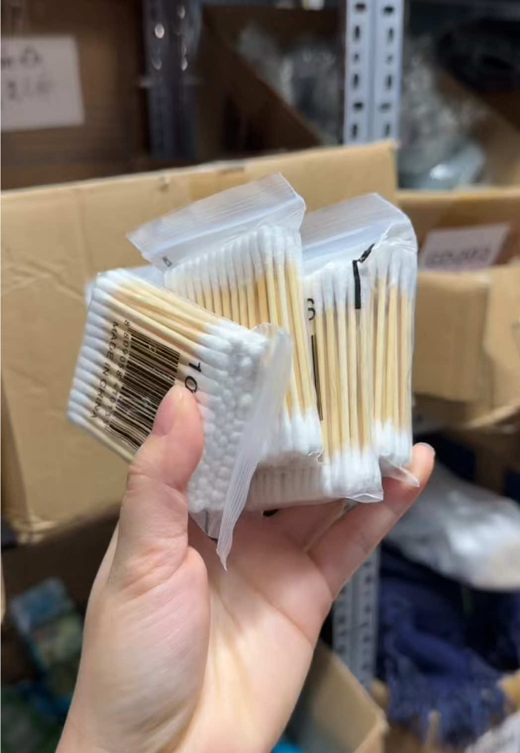 Quá hời khi săn được combo tăm bông giá sốc. #xuhuongtiktok2025 #freeshipping #tambong #hot 