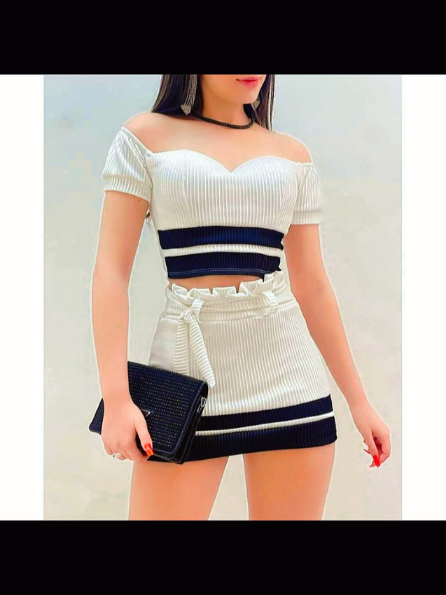 Conjunto Saia e Blusa Justa  Link do produto nos storeis por 24 horas e depois nos destaques e também no link da Bio.  Digite 