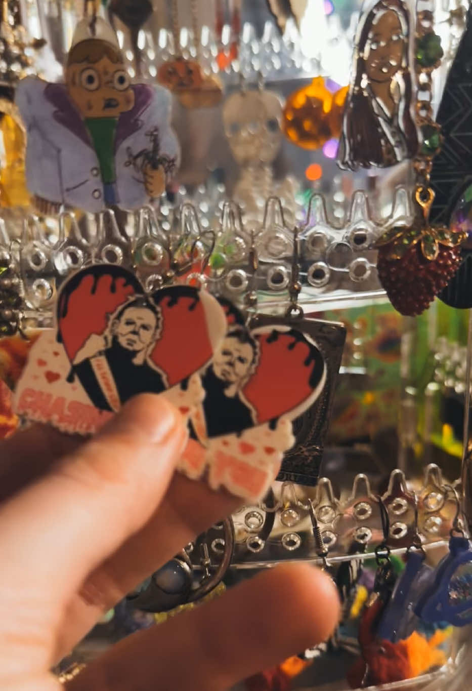 Help me pick out my earrings 🤹🏻‍♀️🍬🔺 #jewelry #earrings #goodmorning #accessories #fypシ 
