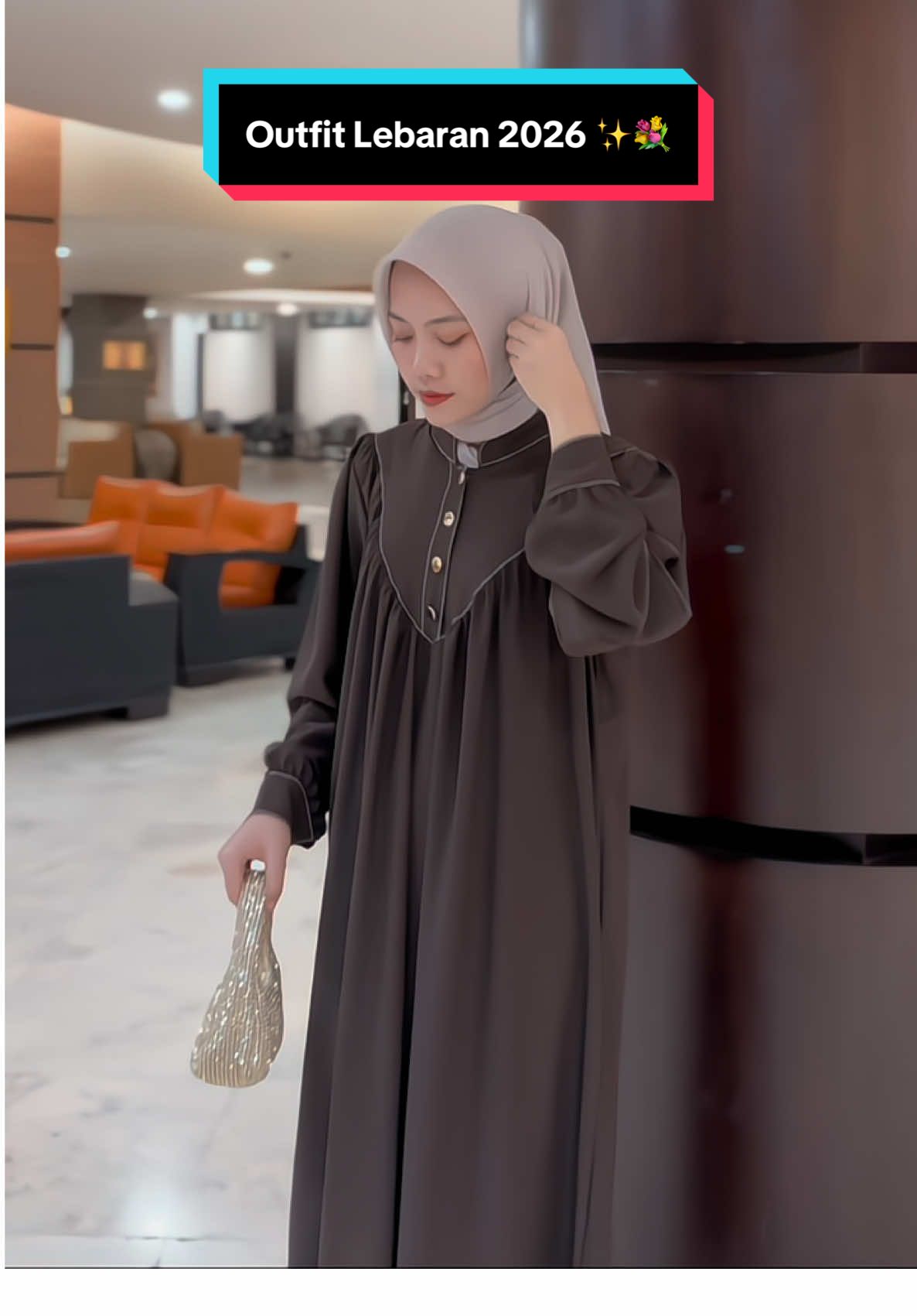 Selain tampil elegant Fazzira Dress juga bisa melindungi loh 😍✨ #promoguncang1212 #bajulebaran #elegant #fashiontiktok #dresscantik 