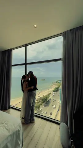 hậu trường view thằn lằn bám kính😅🌻❤️🌞 #NTHN #geii_bách_hợp #xh #viral #gei 