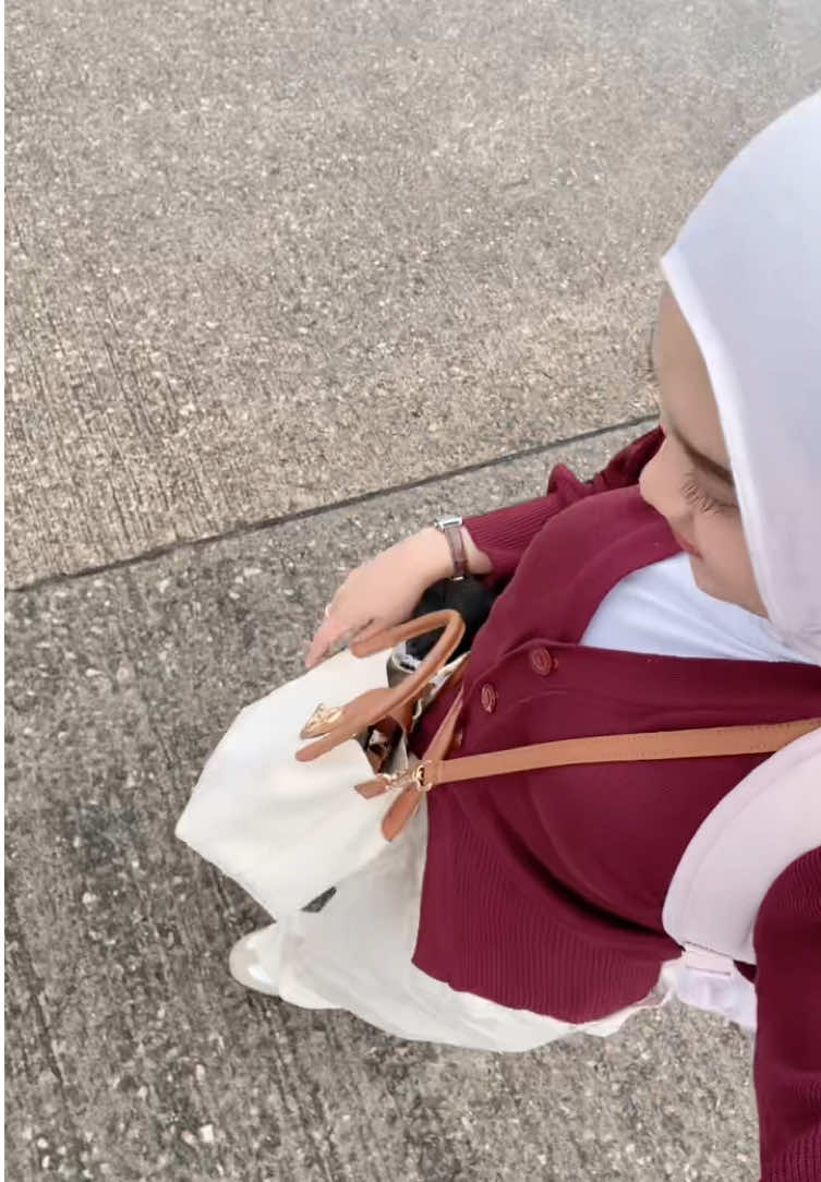 Bandara yang selalu dinantikan para perantau minang🫶🏻 #padang #minangkabau #sumbar #perantau #minangtiktok 