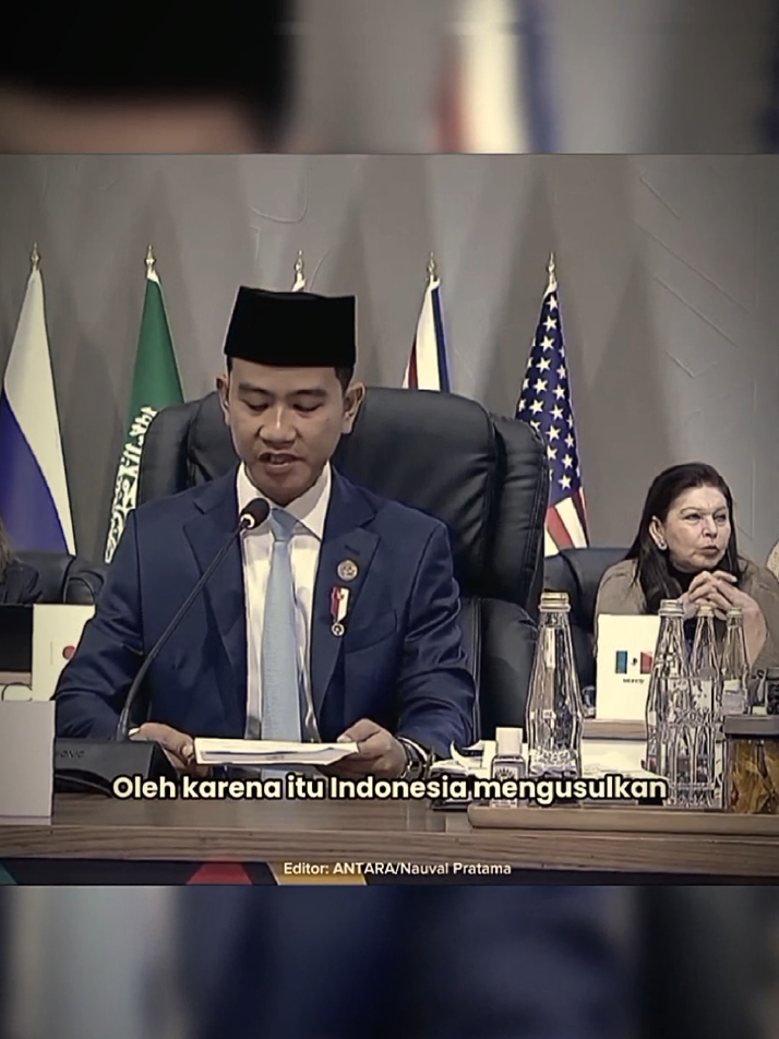 Dulu banyak yang meremehkan—bahkan mengejek dengan sebutan planga-plongo. Tapi siapa sangka, anak dari Presiden RI ke-7 ini justru tampil di panggung internasional dan mendorong para pemimpin G20 untuk mulai membahas Bitcoin dan aset kripto. Dari cibiran menjadi pembuktian. Dari diragukan menjadi diperhitungkan. Inilah saat ketika generasi muda Indonesia menunjukkan bahwa visi besar tak selalu datang dari mereka yang paling tua, tapi dari mereka yang berani melangkah duluan. #cryptowave #artificialintelligence #cryptobitcoin #cwpedia  #creatorsearchinsights 