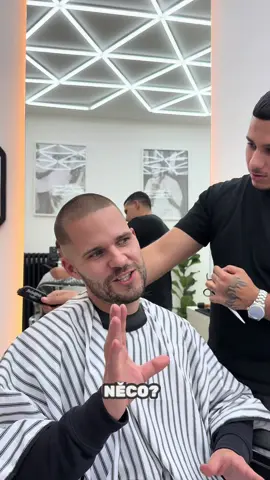 💈Rezervuj se v biu ! 📍 Vinohradská 2333/166, 130 00 Praha 3-Vinohrady  . . . . . . . . #foryoupagе #funnytiktok #czechbarber #barbershop #czech @neno__official 