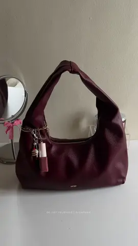 AZTRID on top ✨ leather hobo bag medium in redox 💋 #aztrid #hobobag #leatherbag #fyp #viral 