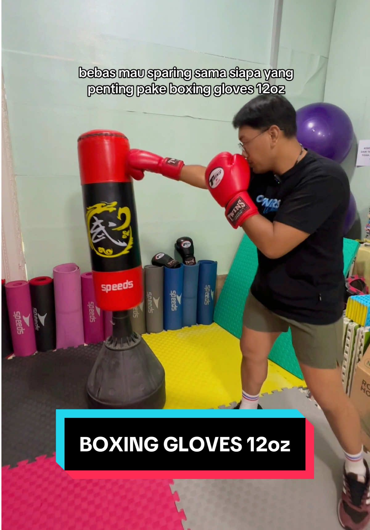 Tinggal yang merah aja #boxinggloves #sarungtinju #boxing #rhvn 