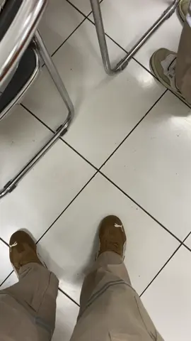 tulisan opo lukisan abstrak iki😭#genba 