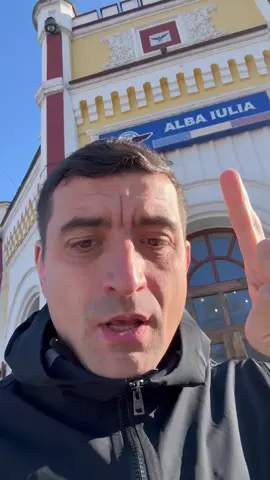 Luni, 1 decembrie 2025, românii patrioți se reunesc la Alba Iulia pentru a sărbători Ziua Națională a României. 🇷🇴 Cu această ocazie, va avea loc tradiționalul Marș al Unirii, care va începe la ora 09:00, din fața Gării Alba Iulia. Este un moment de solemnitate și unitate națională, în care celebrăm istoria, identitatea și valorile care ne leagă ca popor.🙏 Vă invităm să participați la această zi specială, dedicată României și tuturor celor care îi poartă respect și recunoștință!🇹🇩