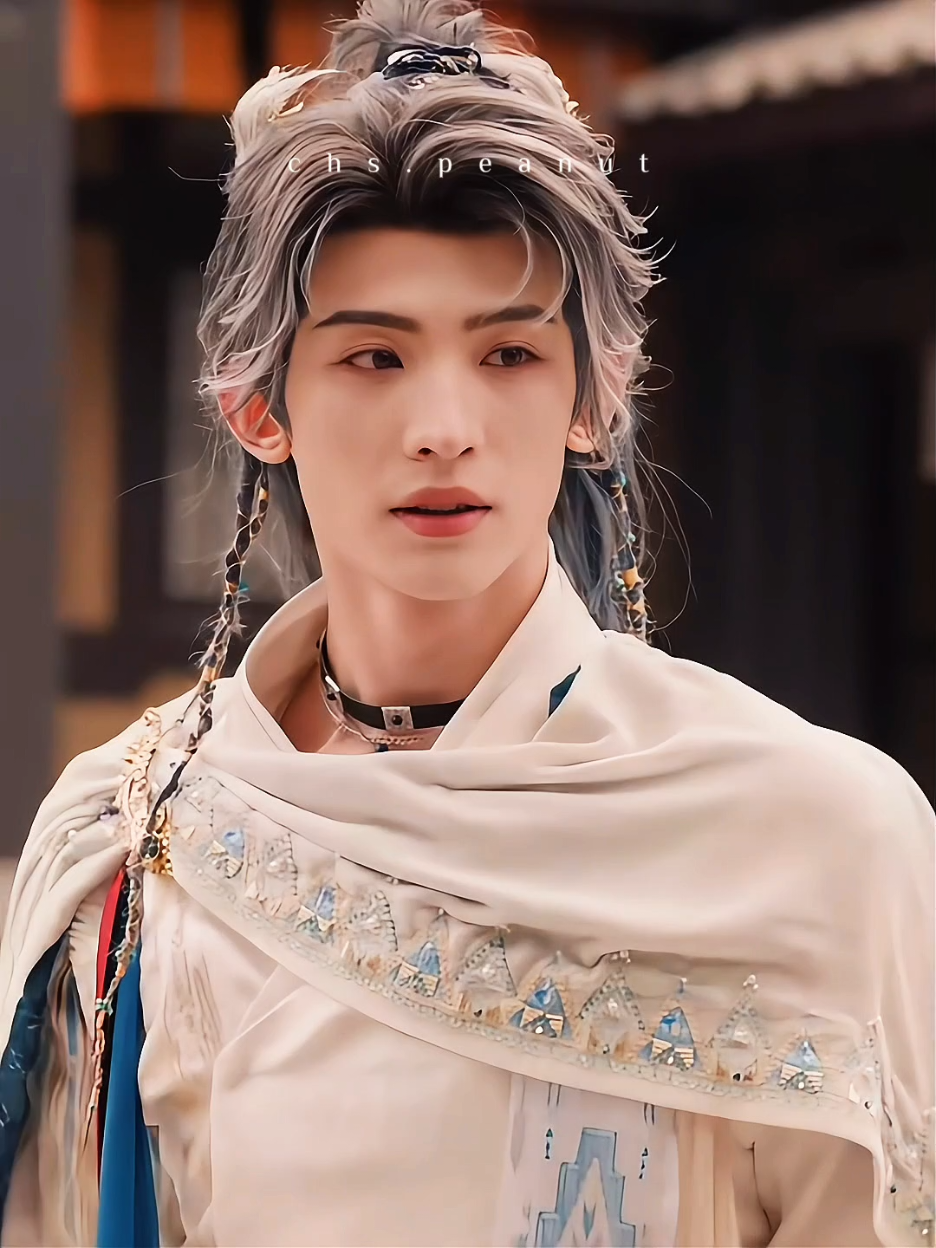 Yunfei 🤏 bayangi nonton 3 drama waktu itu karna ada Huasennya 🤭🤣 #swordandbeloved #chinesedrama #fanyunfei #changhuasen #常华森 