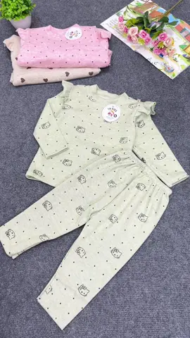 Bộ Len thỏ Cánh tiên xinh cho bé, mùa thu đông mặc ấm nhẹ nhàng dễ thương lắm ạ #xuhuong #bolenlongtho #bolentho #mevabe #videoviral  @Su Sữa Kids 