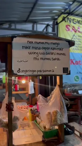 cilek tangi isuk go mikir pelajaran. gede tangi isuk go mikir kehidupan #angkringanpaksaiman 