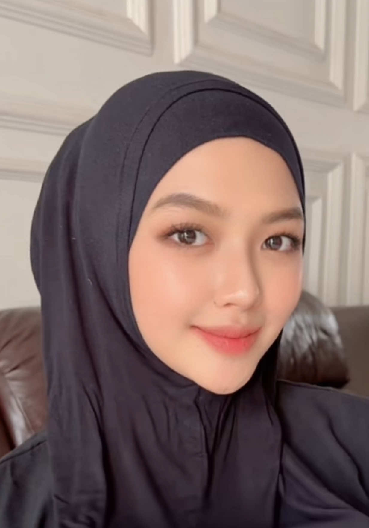 Dijamin bakalan koleksi semua warna sih 💕  Nyaman banget di pake daily , si hijab instan anti ribet. Cobain deh ☺️ #hijabinstan #hijabbergo @Kalishaofficial 