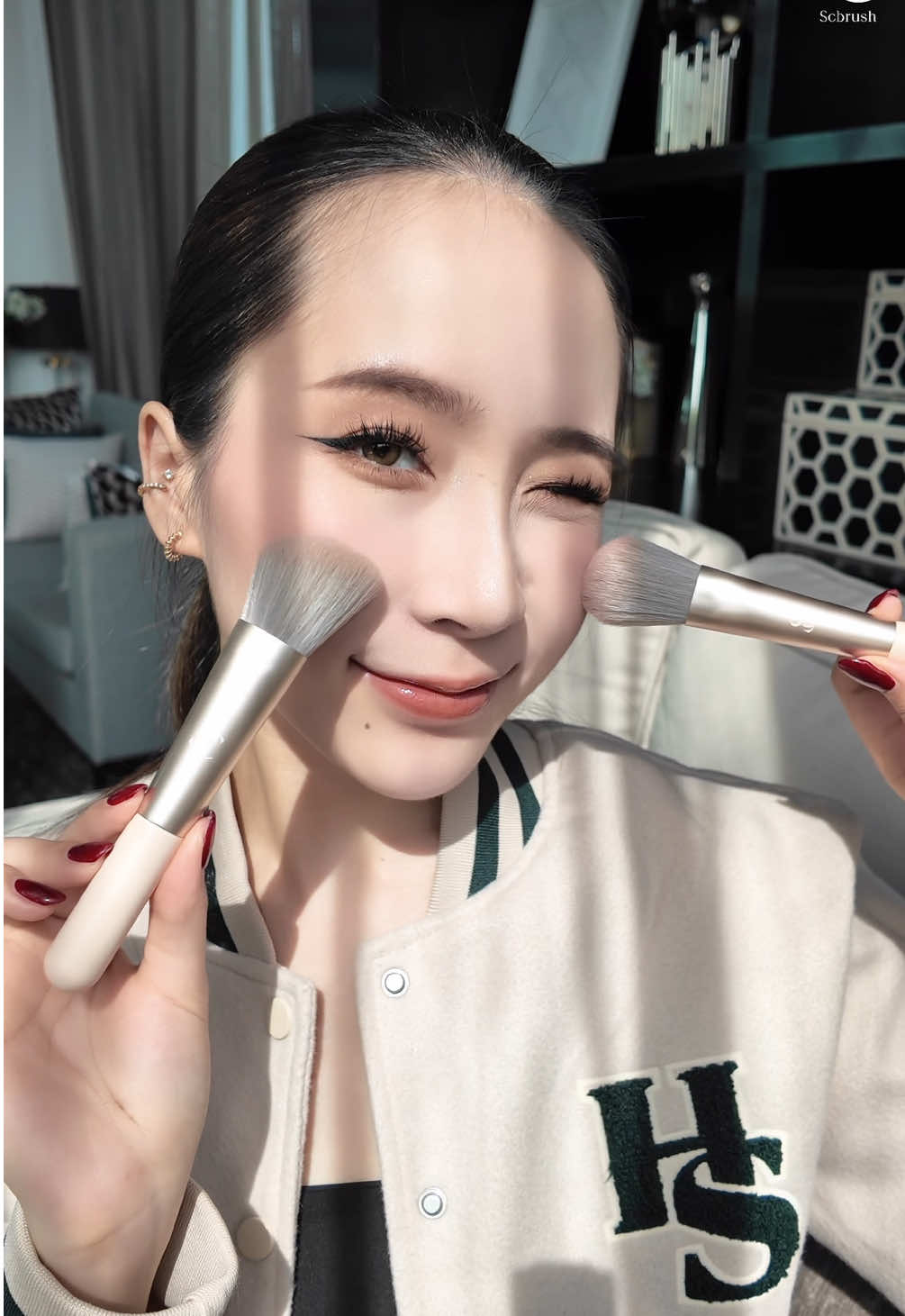 The Moon คือเอาอยู่ทุกลุค ครบ!!!😎 #scbrush #รีวิวแปรงแต่งหน้า #makeuptutorial 