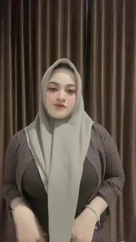 Inner dan kemeja cakep pol #inner #ootdfashion #mahogany #kemejawanita 